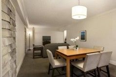 Suite dining and living