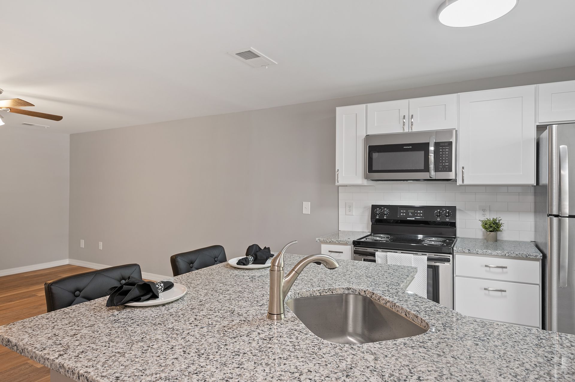 granite countertops in kitchen