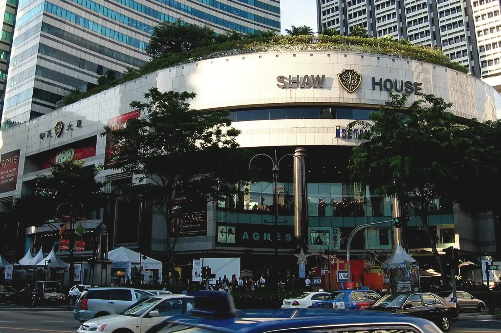 Busy streets of Shaw House building in Orchard Road Singapore