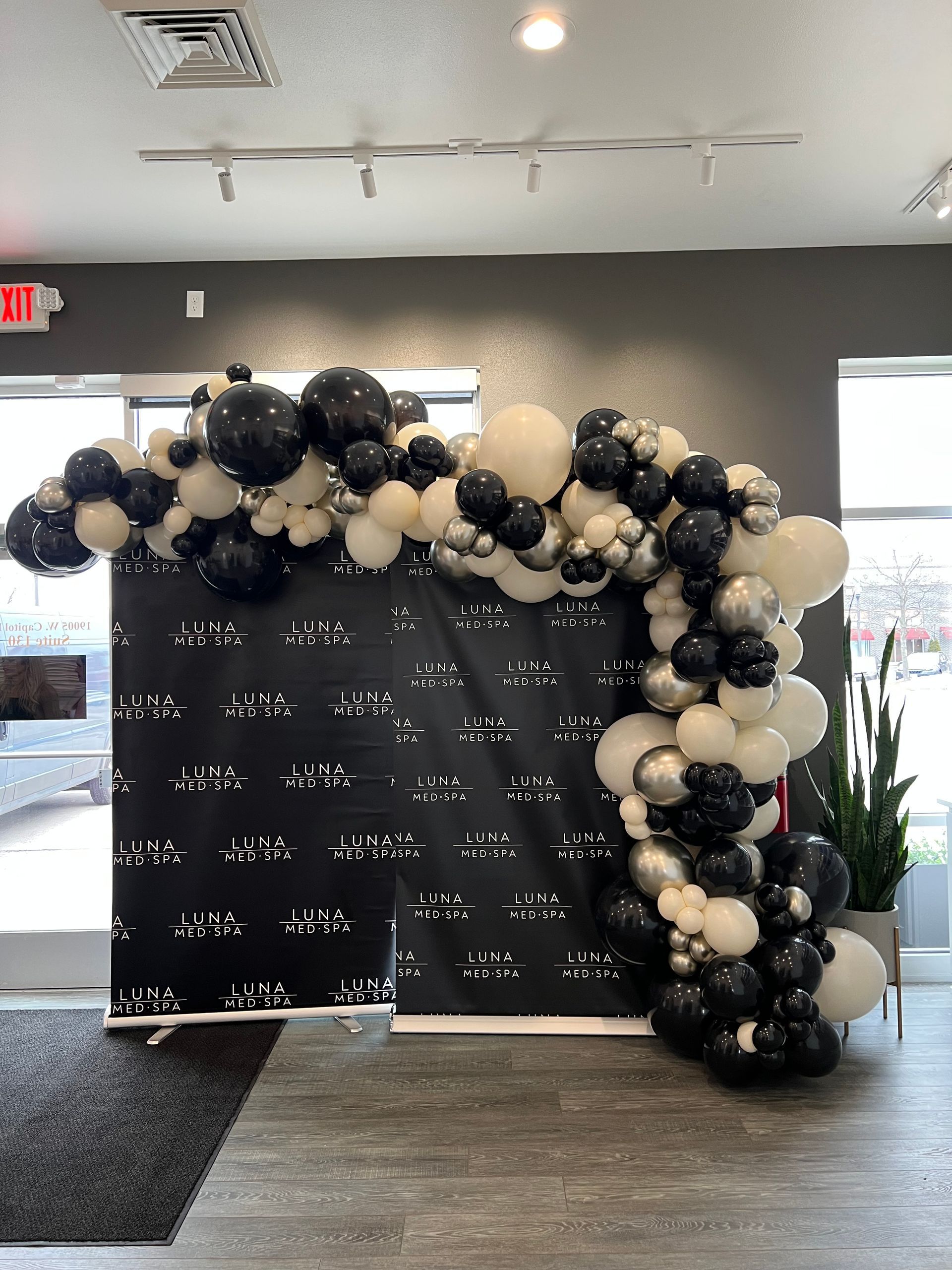 black and white balloon garland