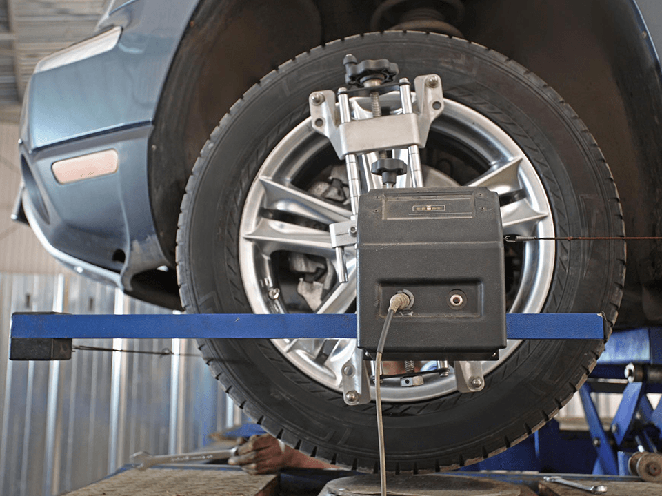 How Wheel Alignment Can Benefit Your Vehicle