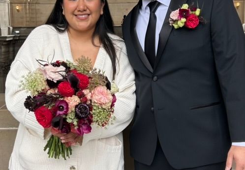 Bridal bouquet and groom's pocket boutonniere