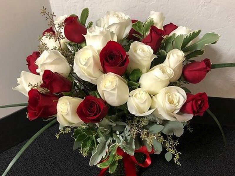 valentine's day flowers for her