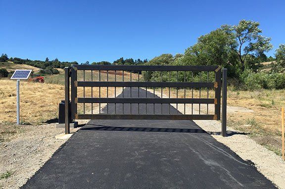 Gate on the Road — Rohnert Park, CA — Northgates Motion