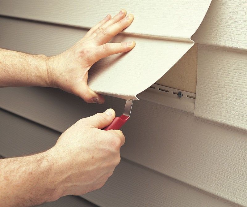 Replacing Damaged Vinyl Siding