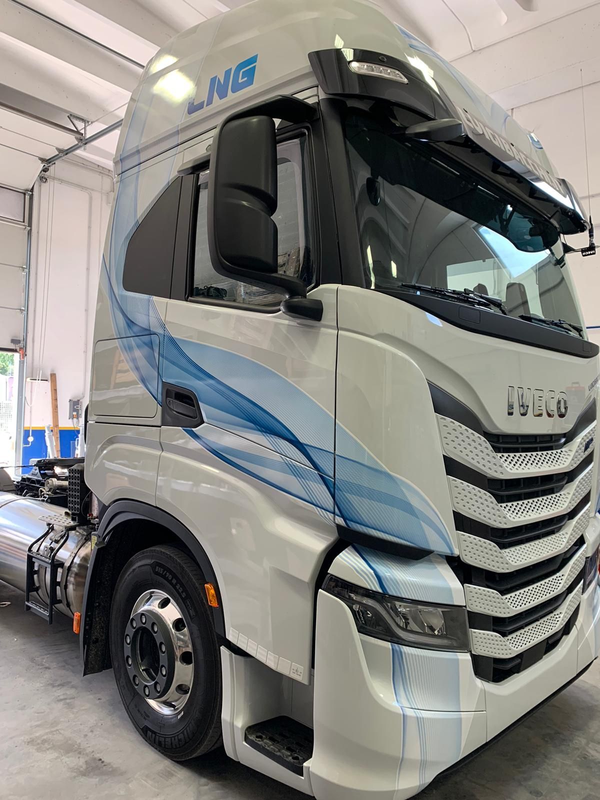 decorazione carrozzeria tir