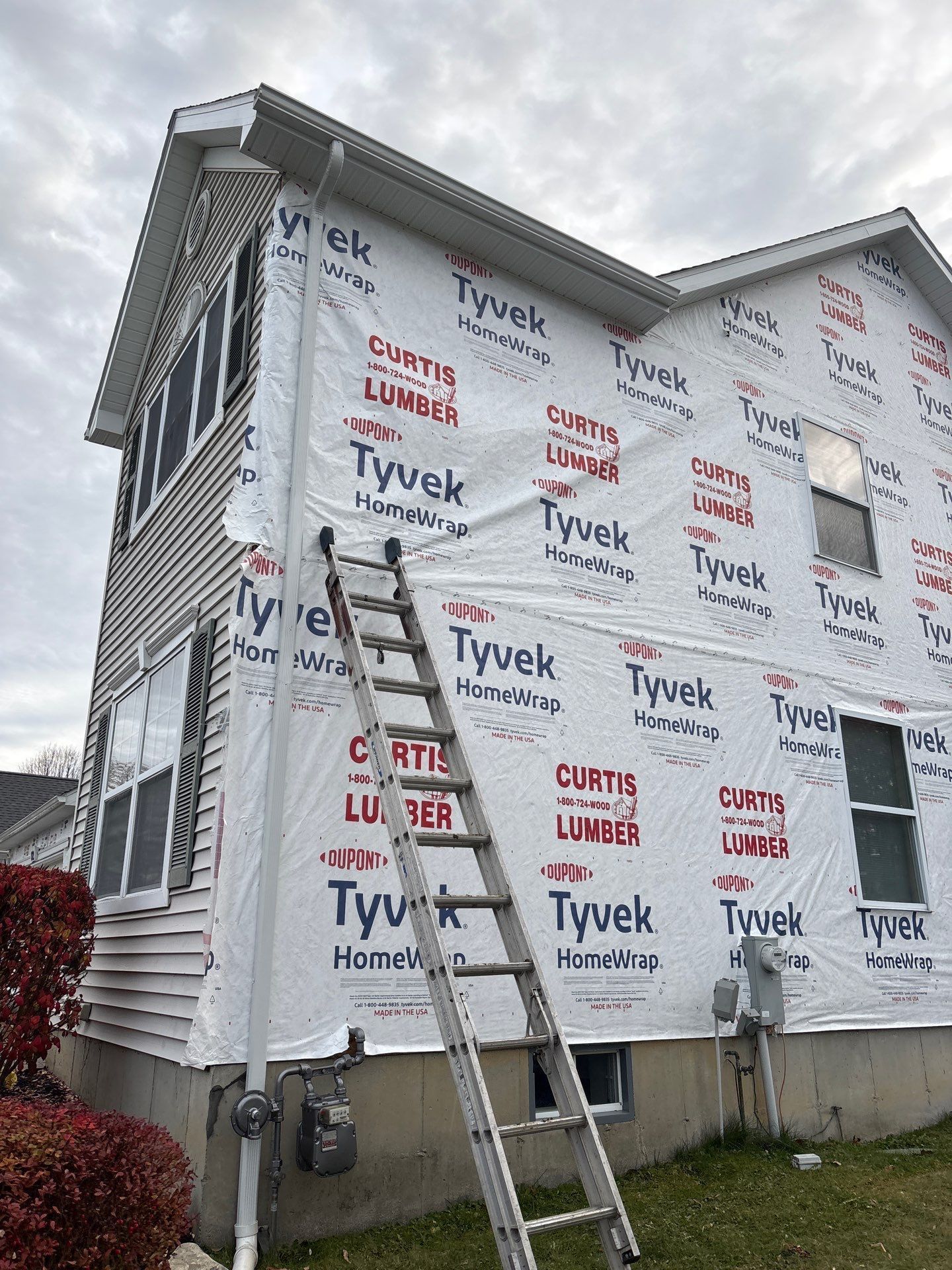 Before siding exterior project by United Roofing and Siding at 12 Rose Ln. Rensselaer, NY