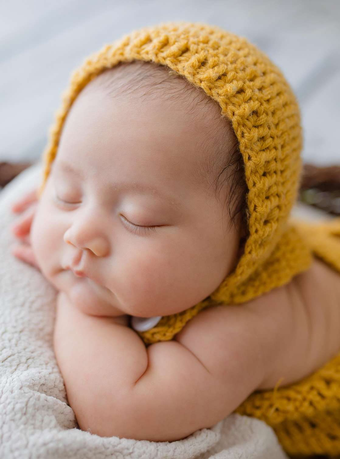Schlafendes Baby symbolisiert Sorglosigkeit bei der Fernwartung
