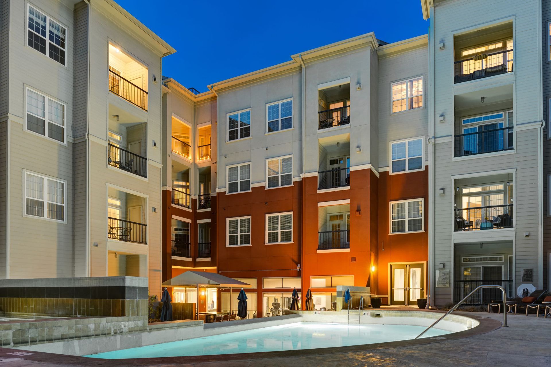 Resort Style Pool at The Marq at Ridgegate