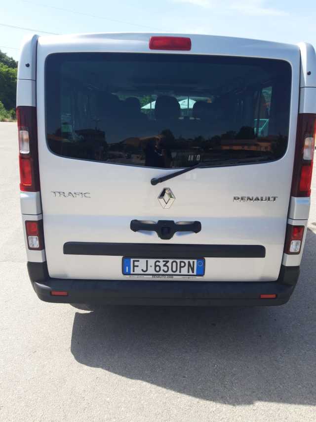 RENAULT TRAFIC