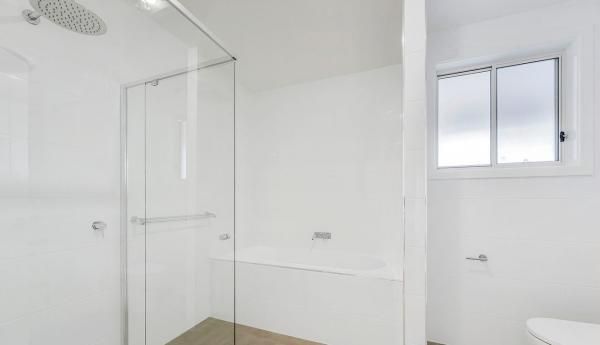 A Bathroom with A Walk in Shower, Toilet and Window | Mid-North Coast, NSW | BDM Constructions