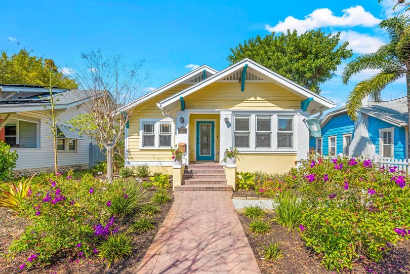 Sunny St. Petersburg Florida residential neighborhood with palm trees