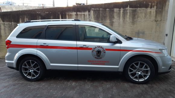 Auto con marchio