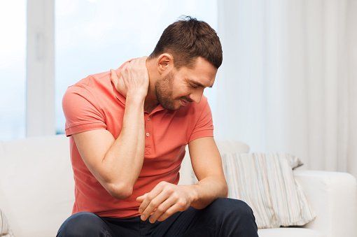 Neck Pain | Evansville, IN | Winiger Chiropractic