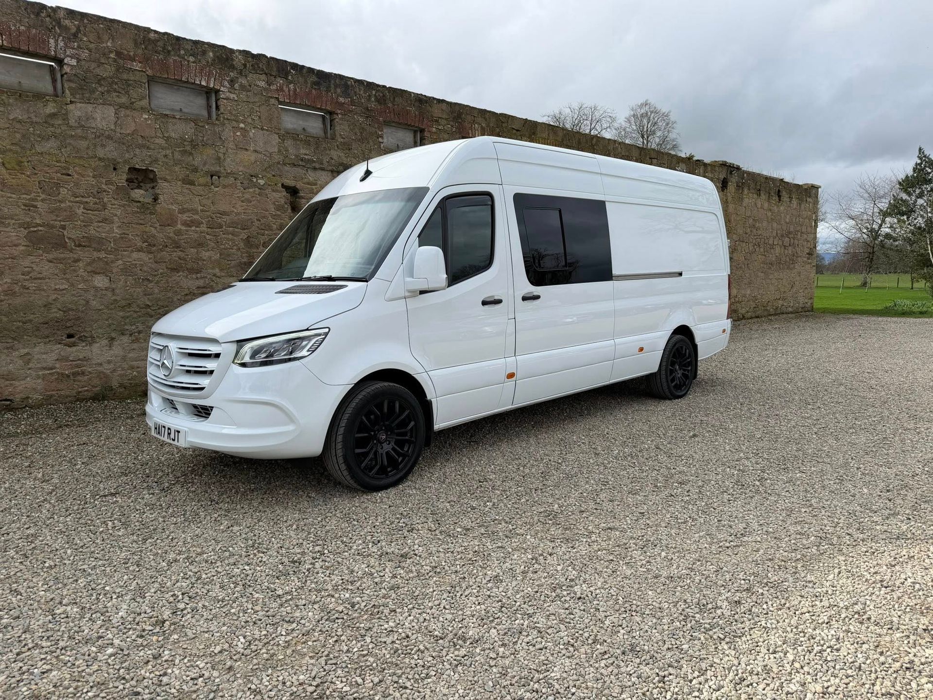 2022 Mercedes Race day van crew cab
