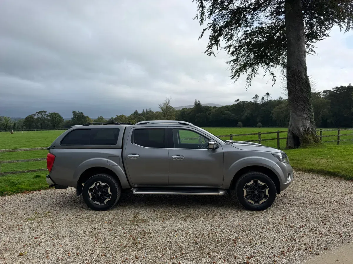 2020 Nissan navara tekna