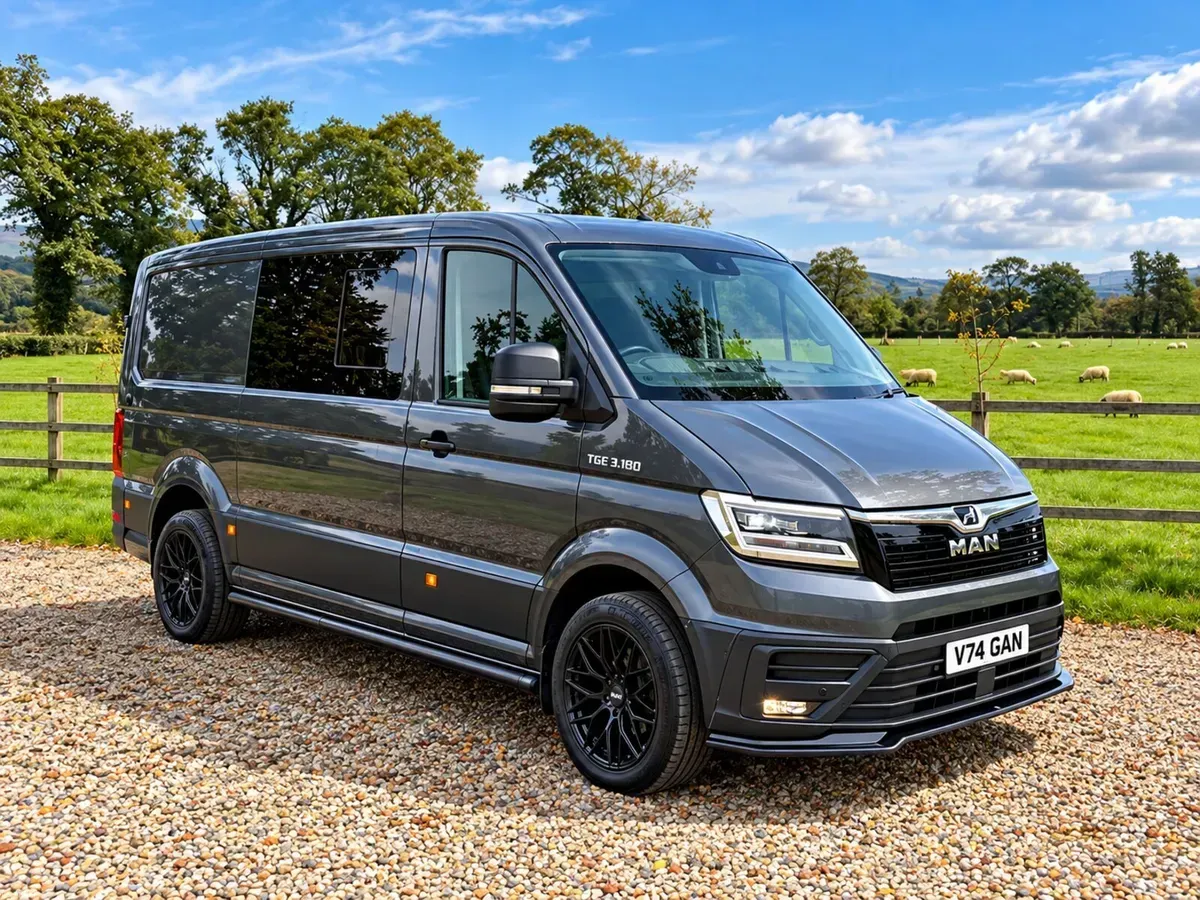 2024 MAN TGE Lion 6 seater
