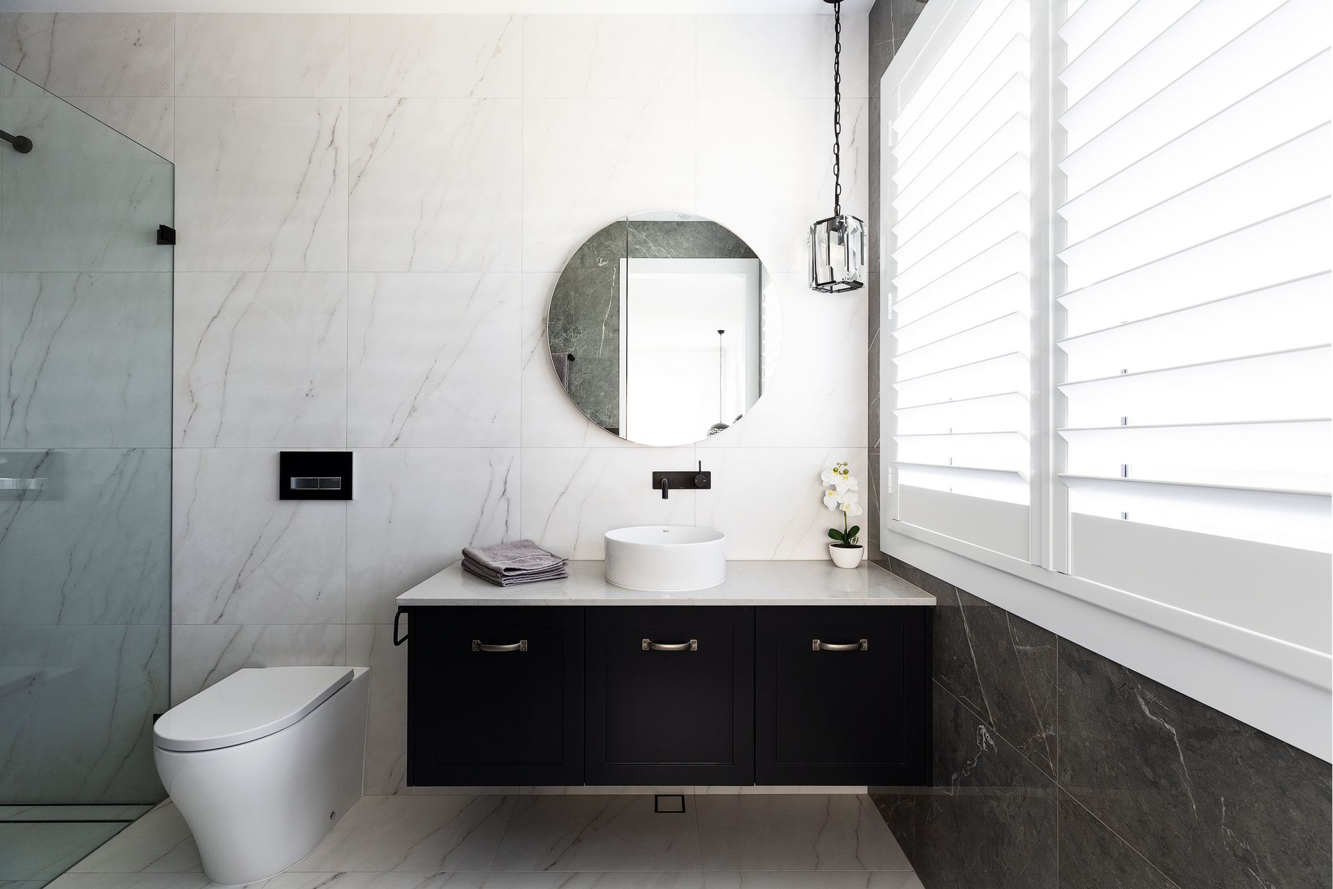 Elegant Bathroom with Marble-Topped Vanities | North Richmond, NSW | Pace Kitchens