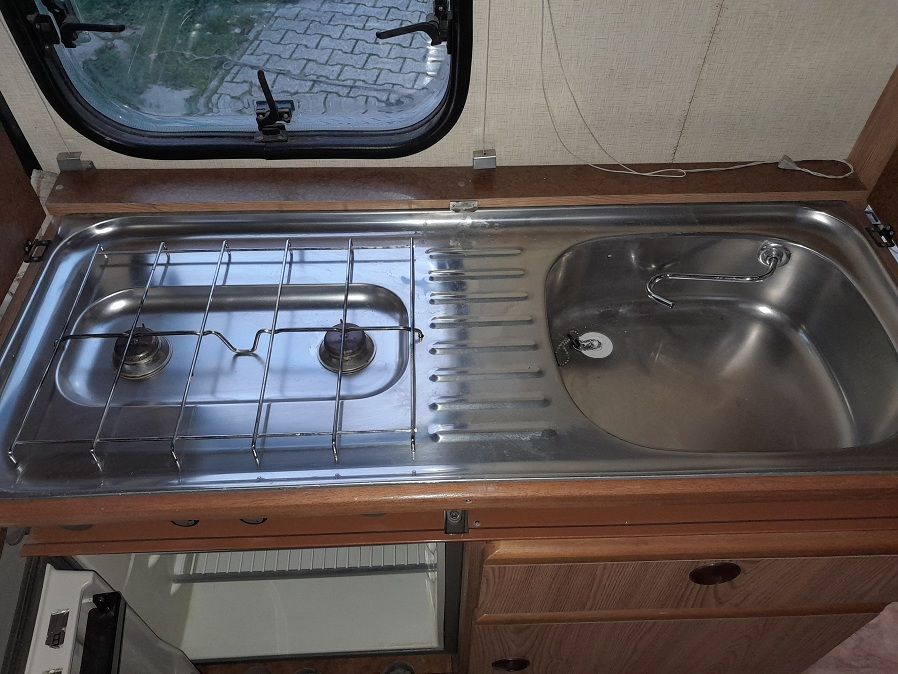 FINESTRA SERIE EUROPA 1200X460 COLORE MARRONE