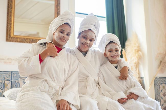 Facial massage beauty treatment