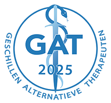 Blue GAT 2025 logo with a caduceus in a circle and “Geschillen Alternatieve Therapeuten” text