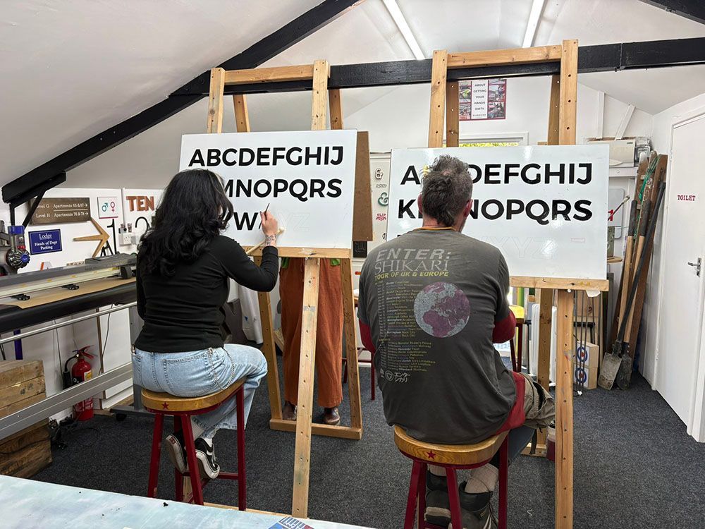 The Sign Painter learn signwriting 5