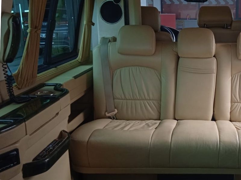 Volkswagen Caravelle Standard Budget Van interior