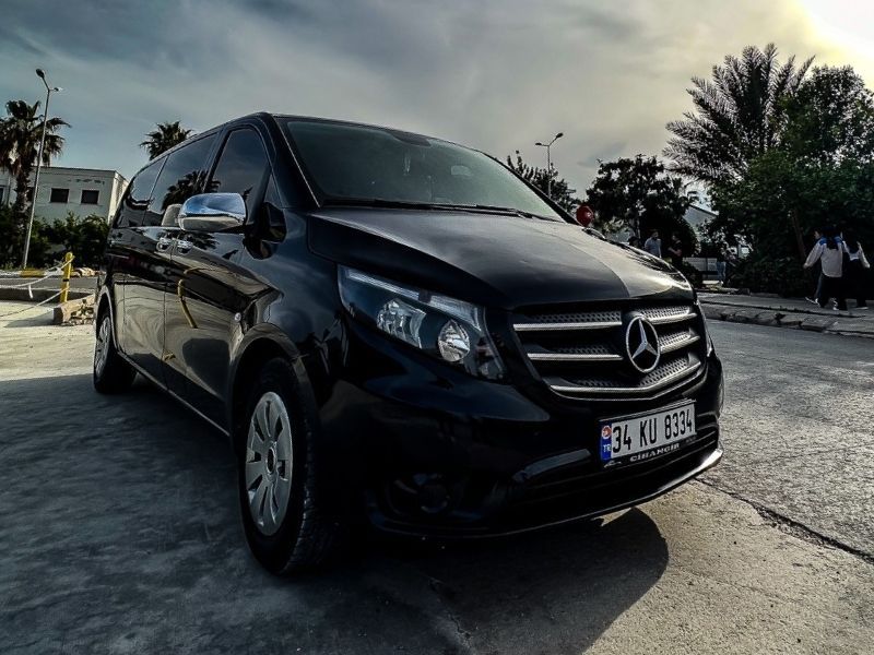 Standard Mercedes Vito Budget Van - Black Standard Mercedes Vito Budget Van - Black
