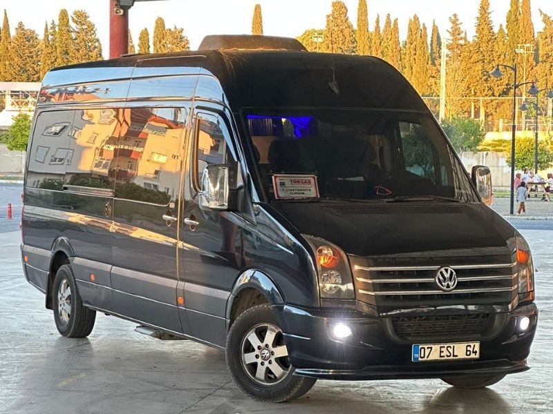 Volkswagen Crafter VIP 10 Seater Minibus Volkswagen Crafter VIP 10 Seater Minibus