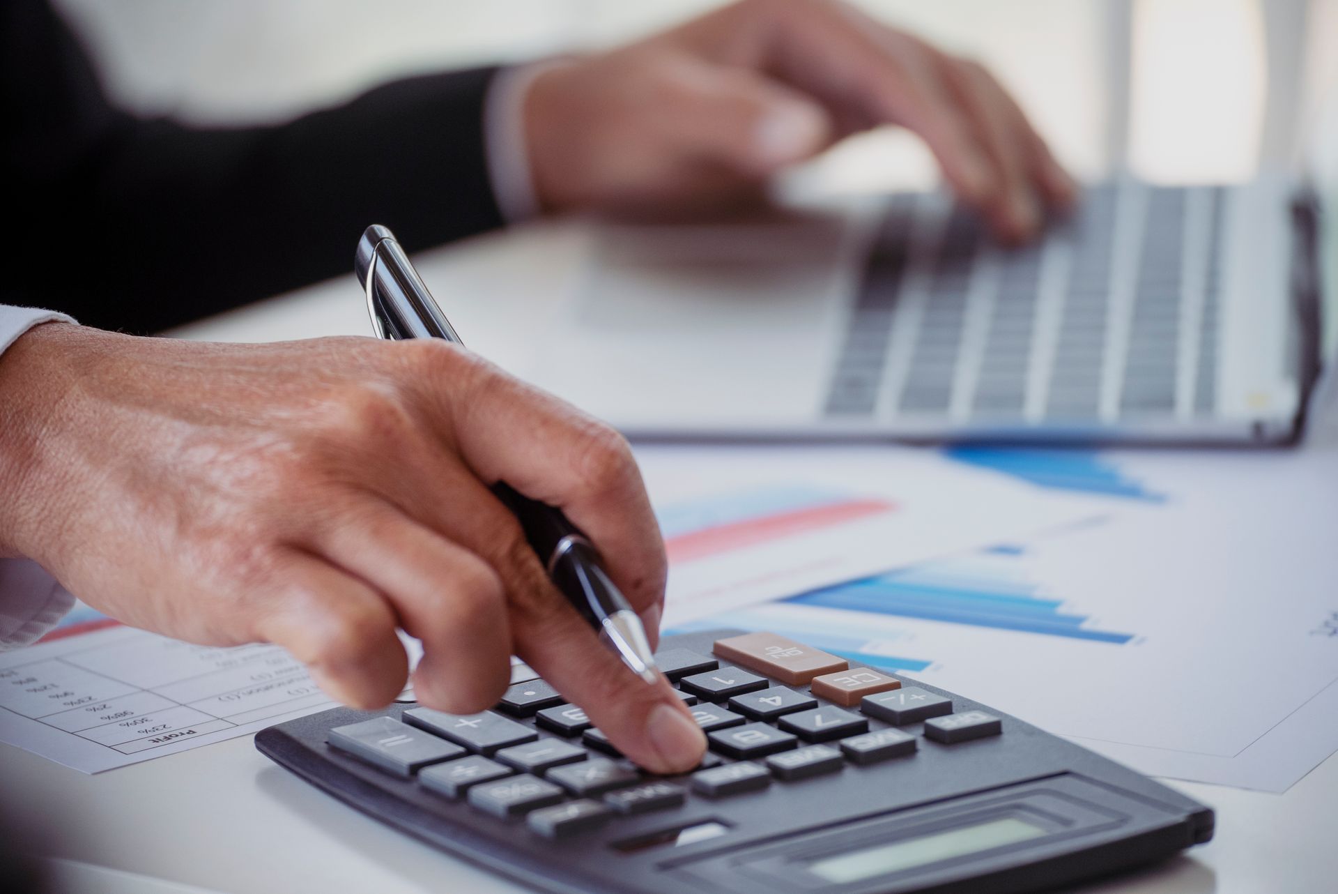 ASESORES CONTABLES Y FISCALES SAIZ CALDERON logo