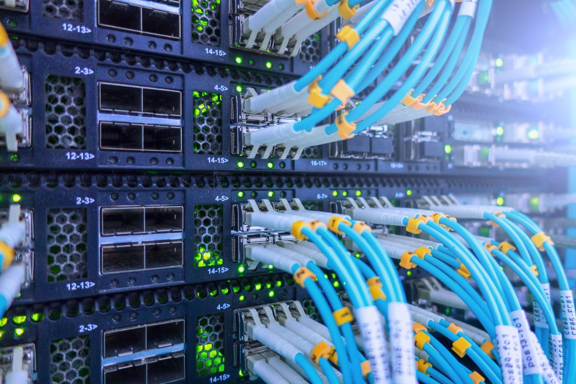 Many Optic Fiber Cable
