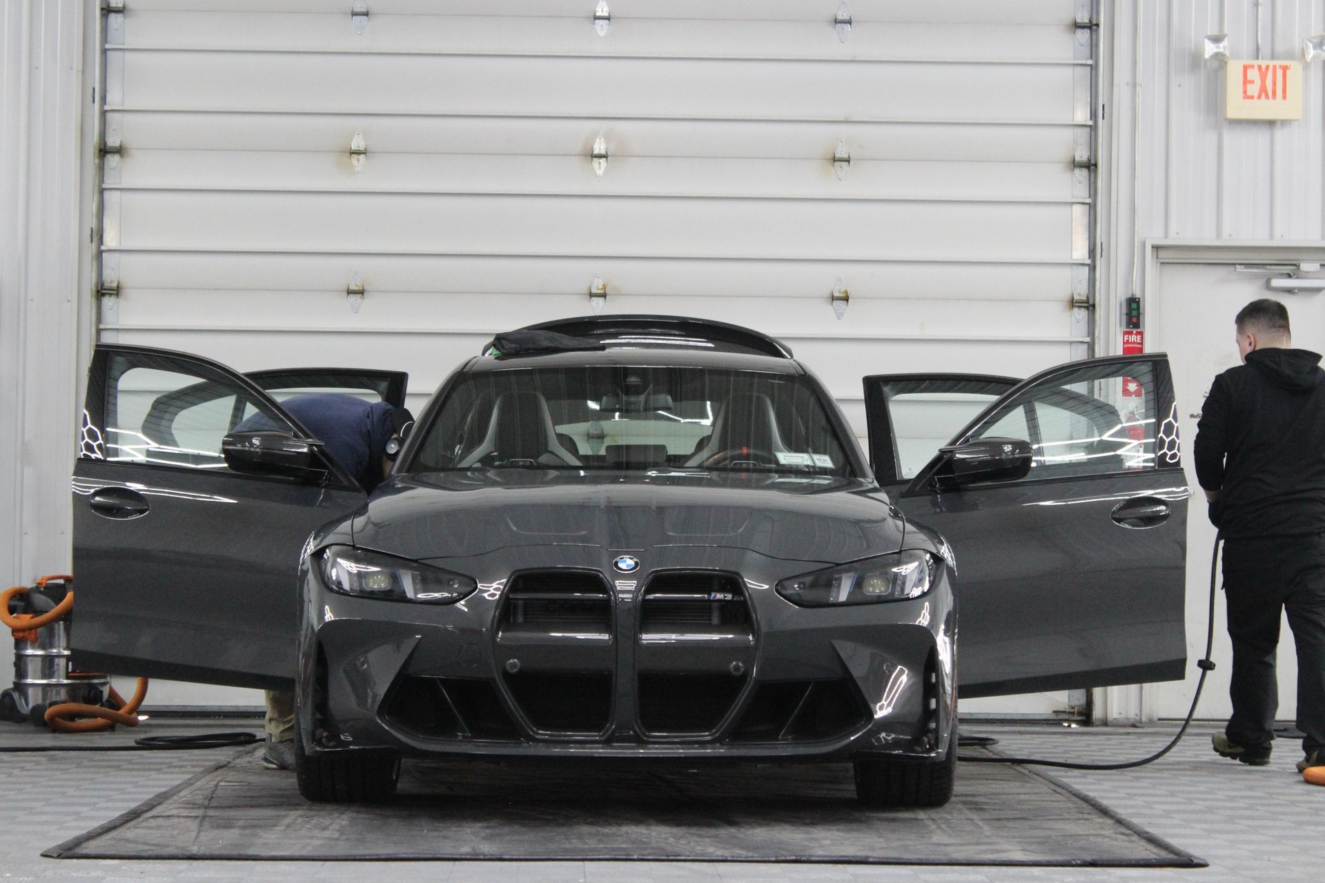 Professional car detailing near me