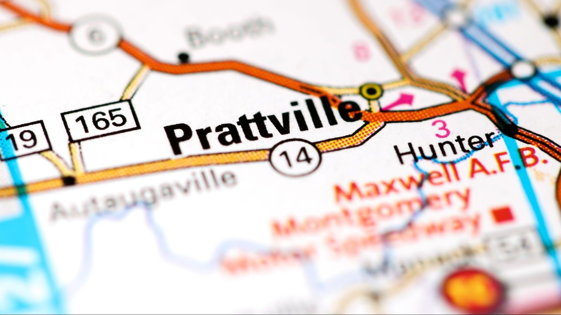Map of Prattville, Alabama, showing nearby roads, and Montgomery.