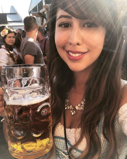 Tour guide of Beer & Pretzel Tours Tour Guide Oktoberfest Munich 2023