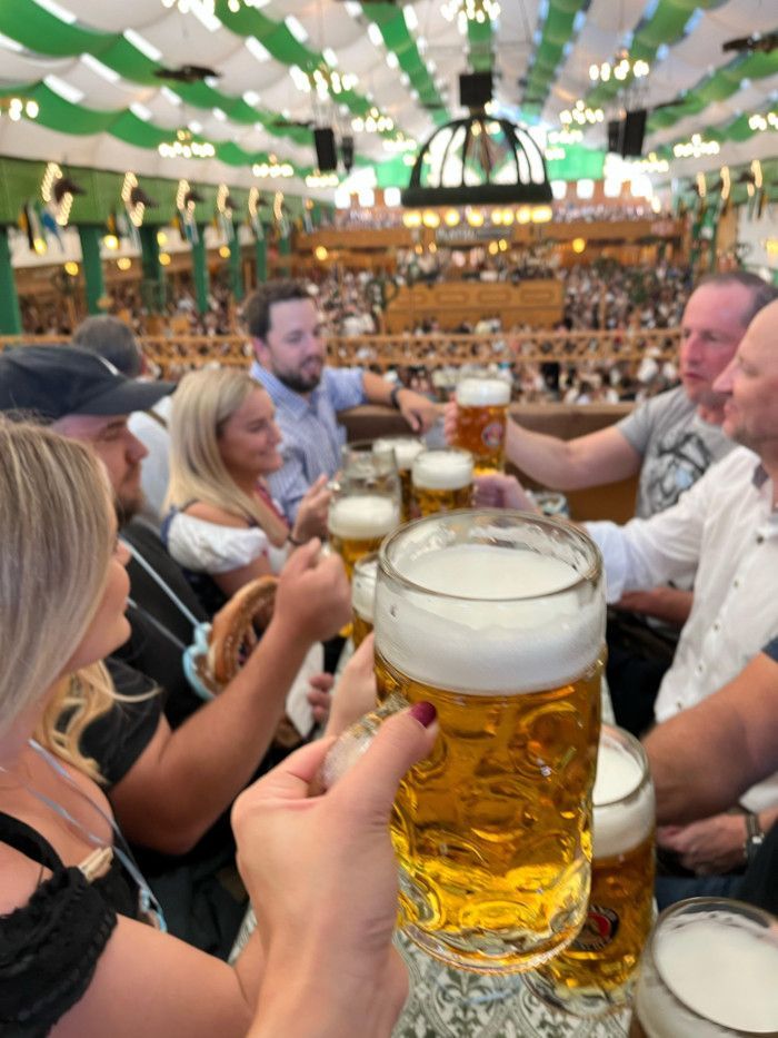 Evening tour at Oktoberfest inside the Paulaner tent 