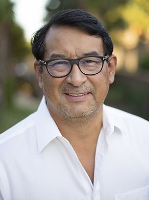 Dr. Frank Kuwamura, San Antonio Spine Surgeon.