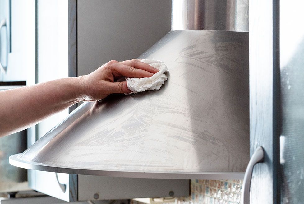 La forma correcta de limpiar muebles de acero inoxidable
