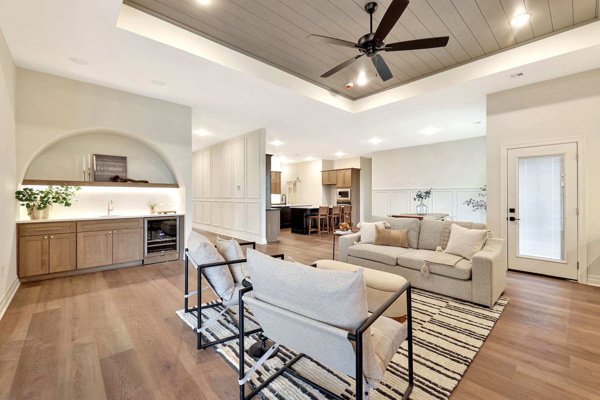 Artsy Design Custom Kitchen Design