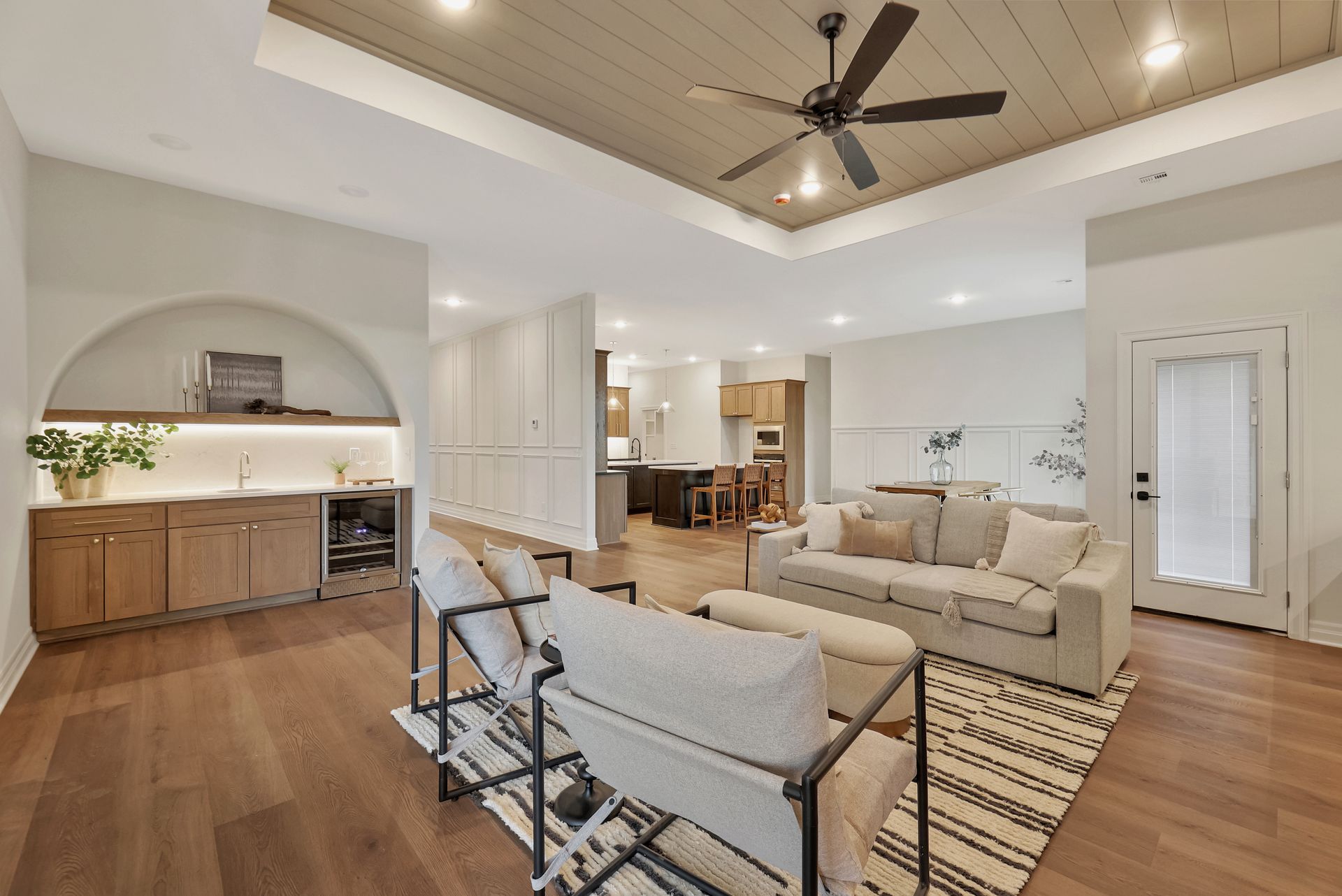 Artsy Design Custom Kitchen Design