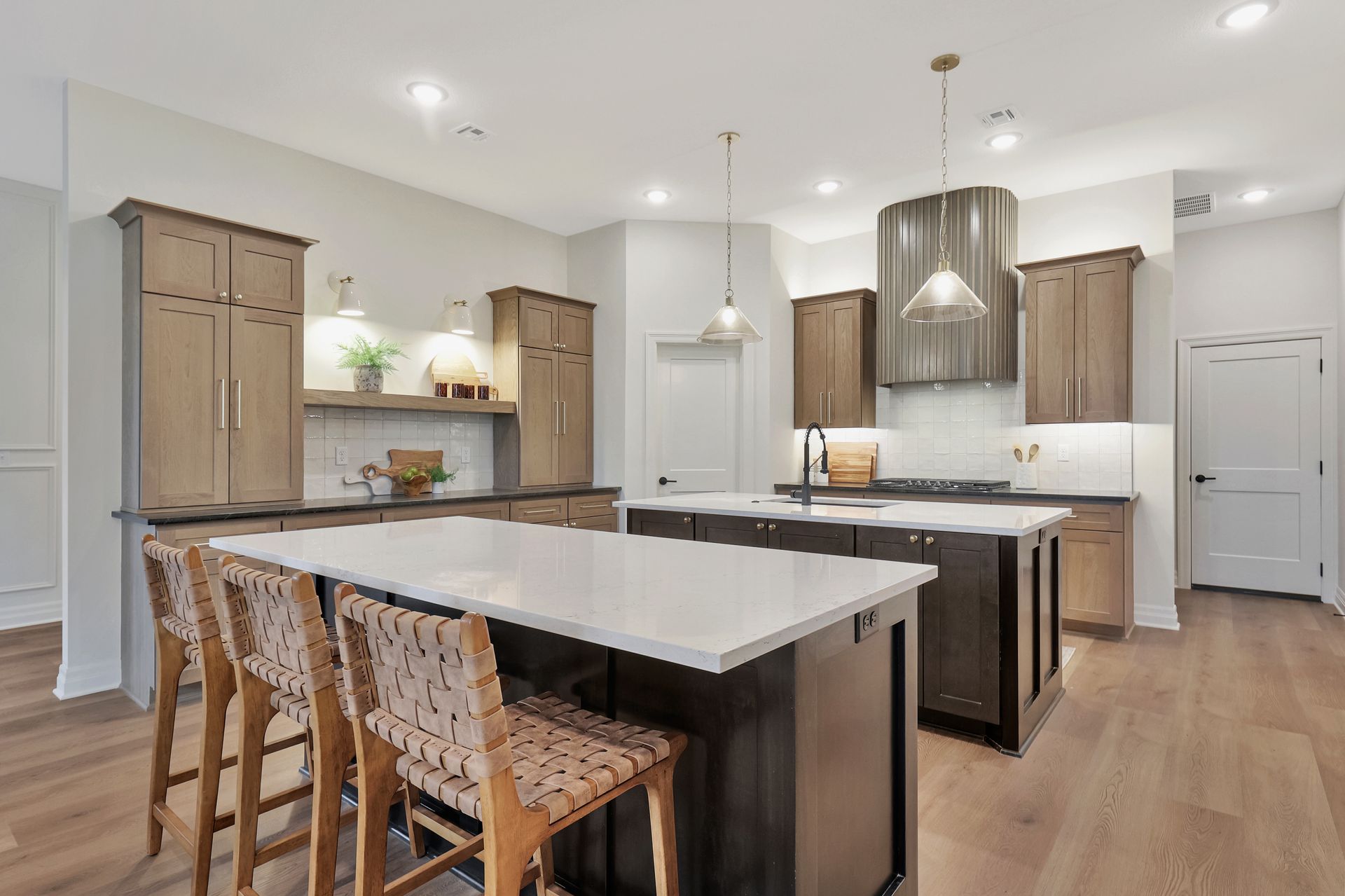 Artsy Design Custom Kitchen Design