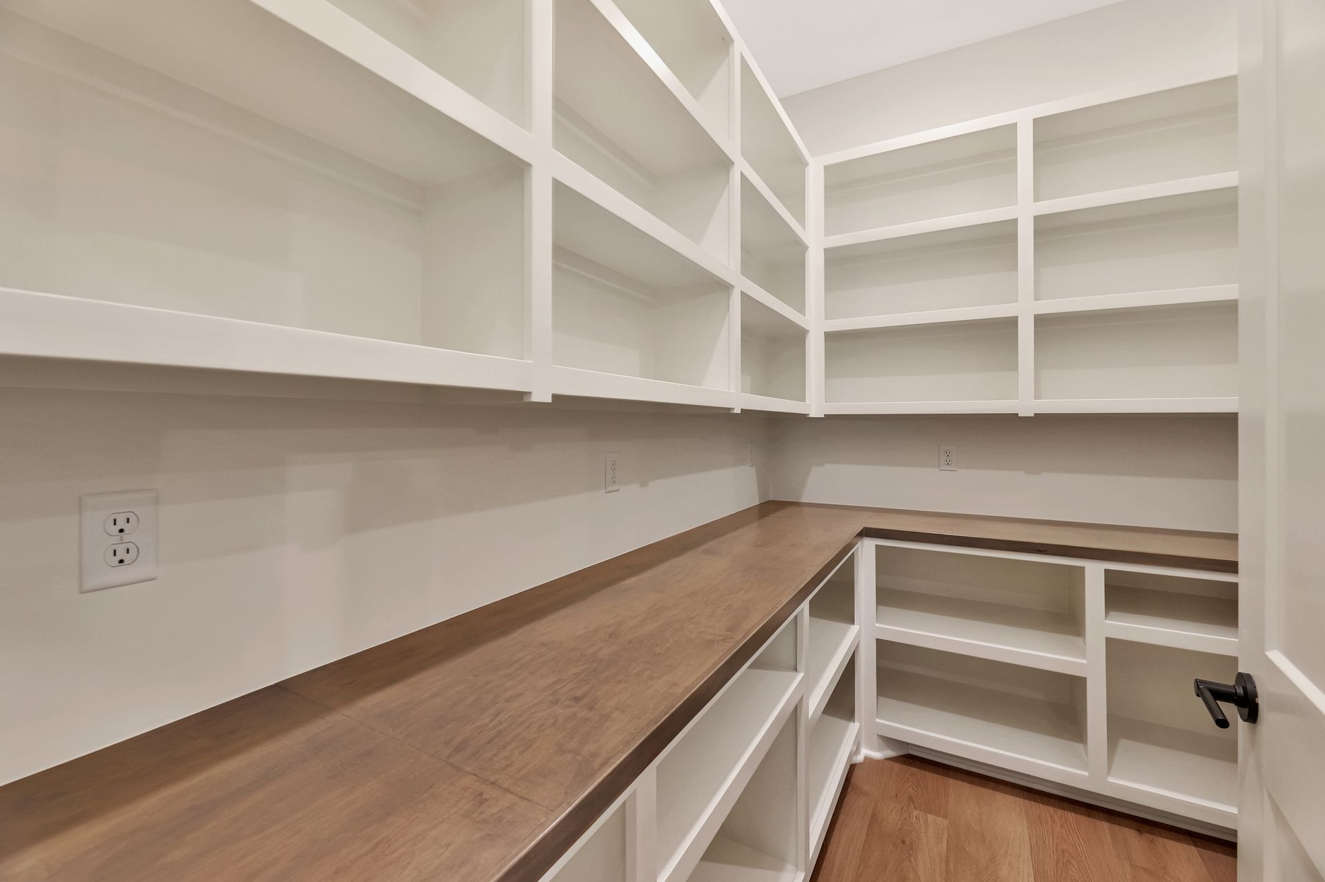 Artsy Design Custom Built Cabinetry