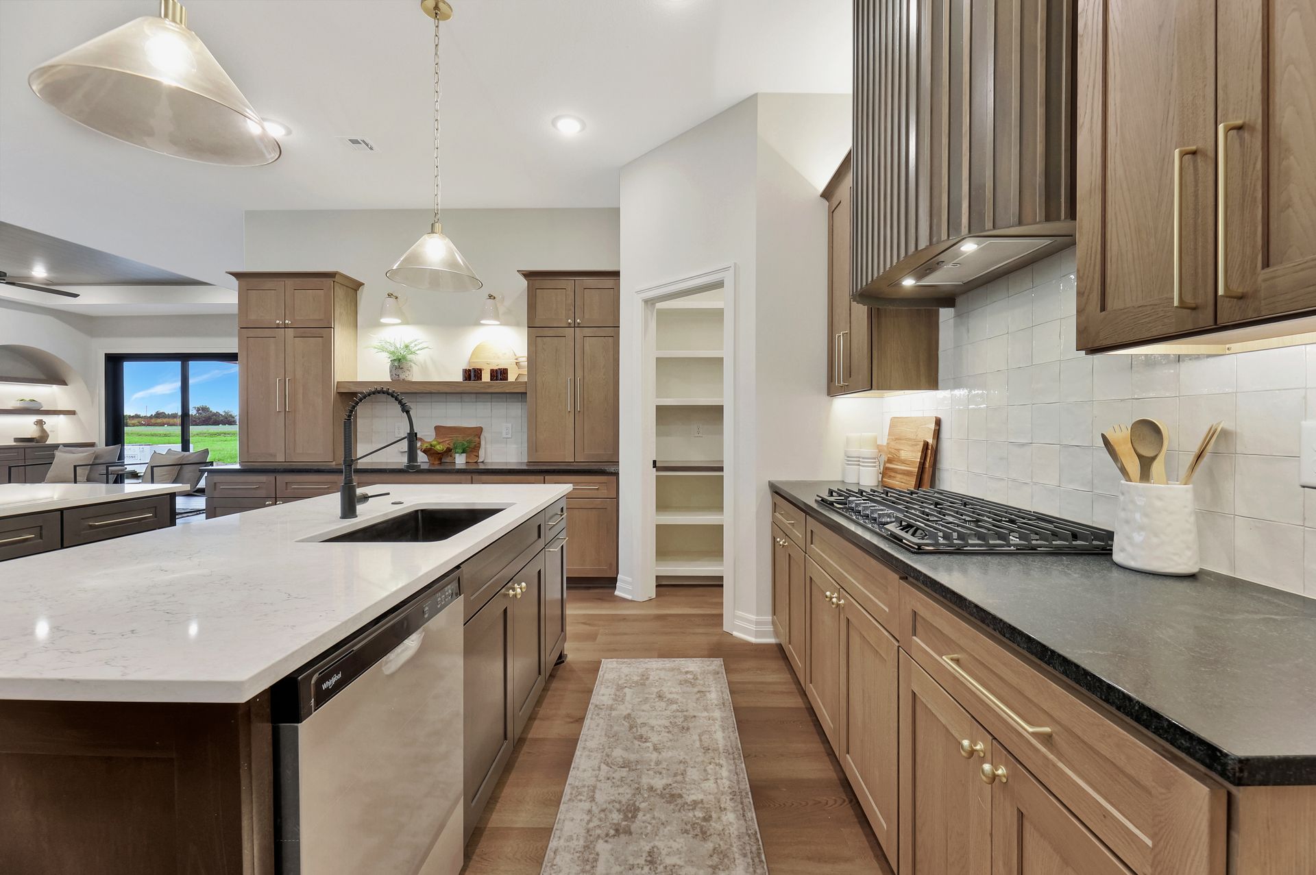 Artsy Design Custom Kitchen Design