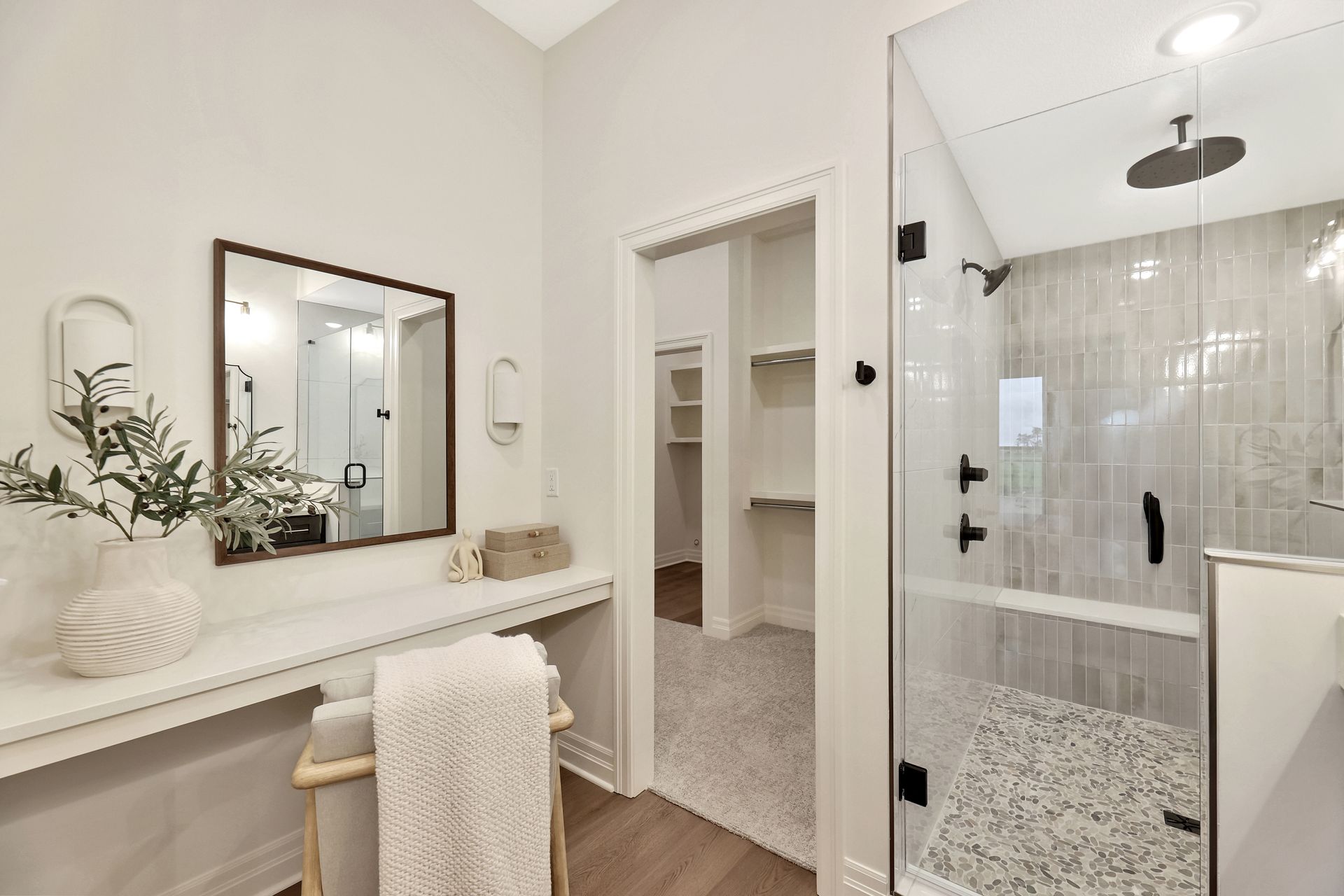 Artsy Design Custom Built Design