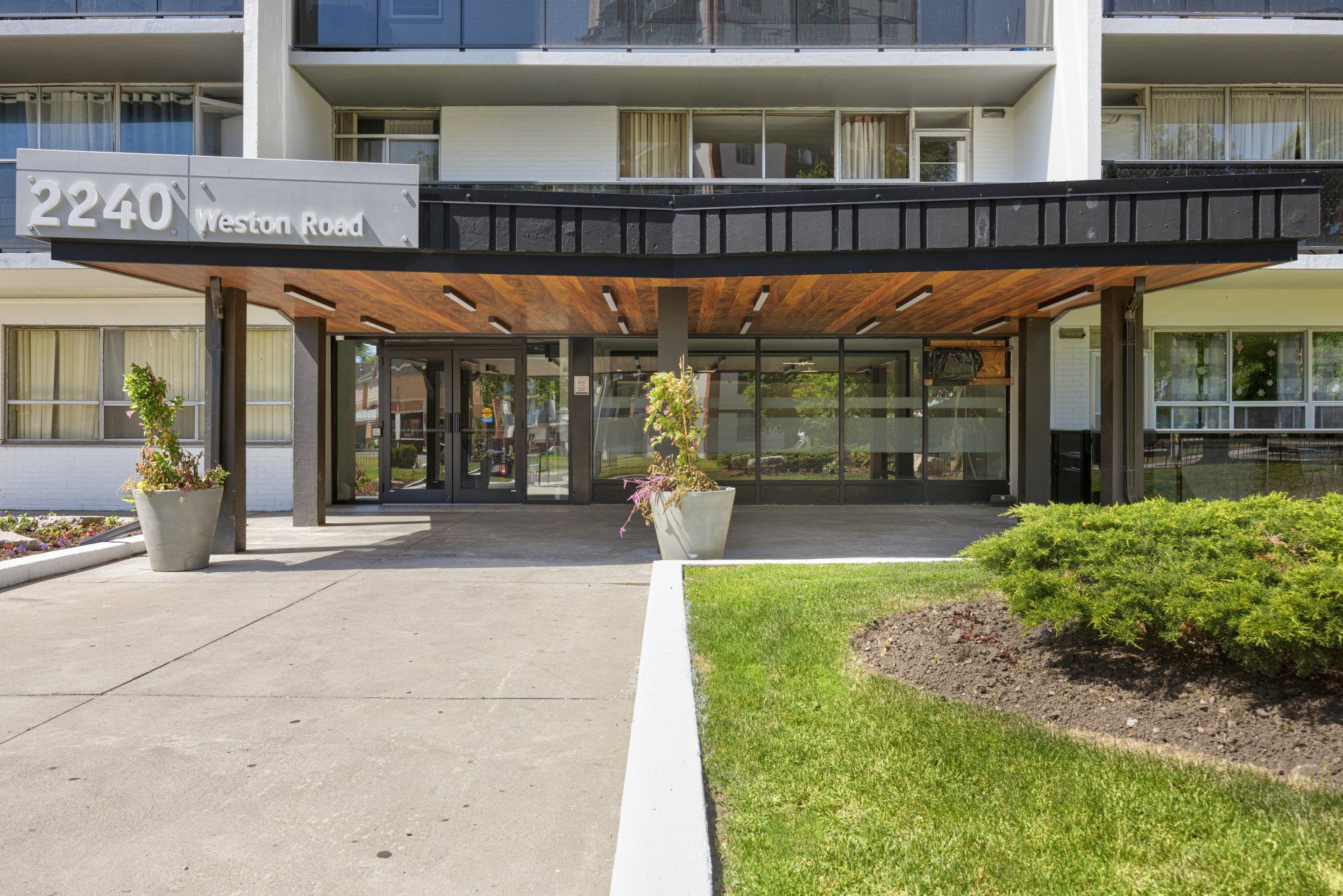 Weston Village Apartments for Rent