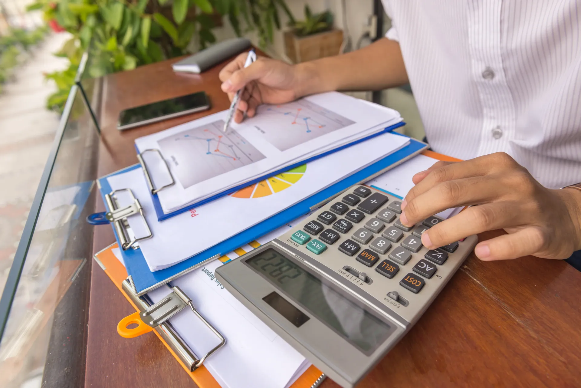 Why Monthly Financial Reports Riverside California Business Owners Need