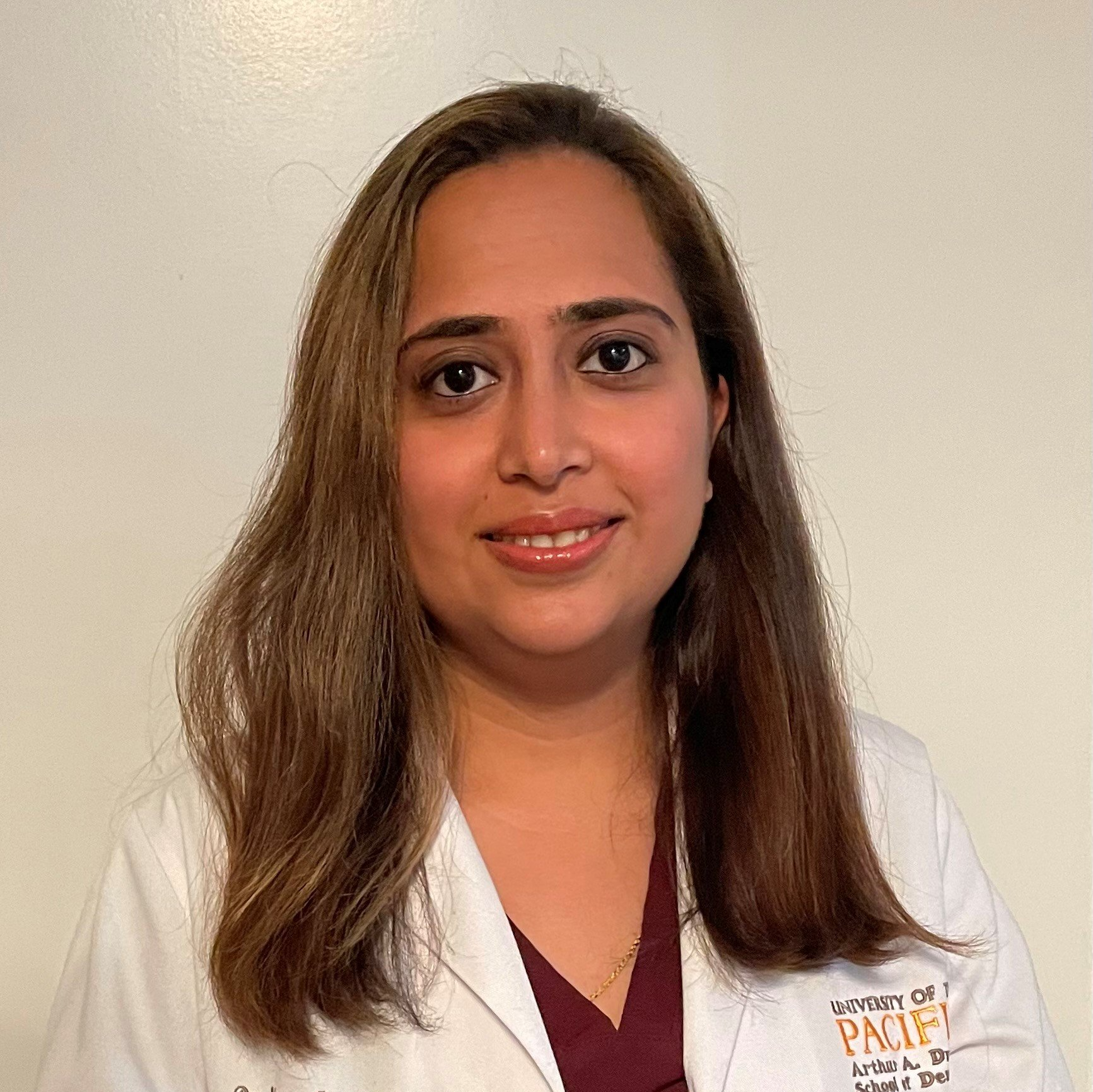 Dentist Photo | Dental Clinic Team Member | Local Dentist | Dental Team Staff Member | Curity Dental Care | Dentist in East York | Dentist at Victoria and Eglinton | Dr. Namrita Harchandani