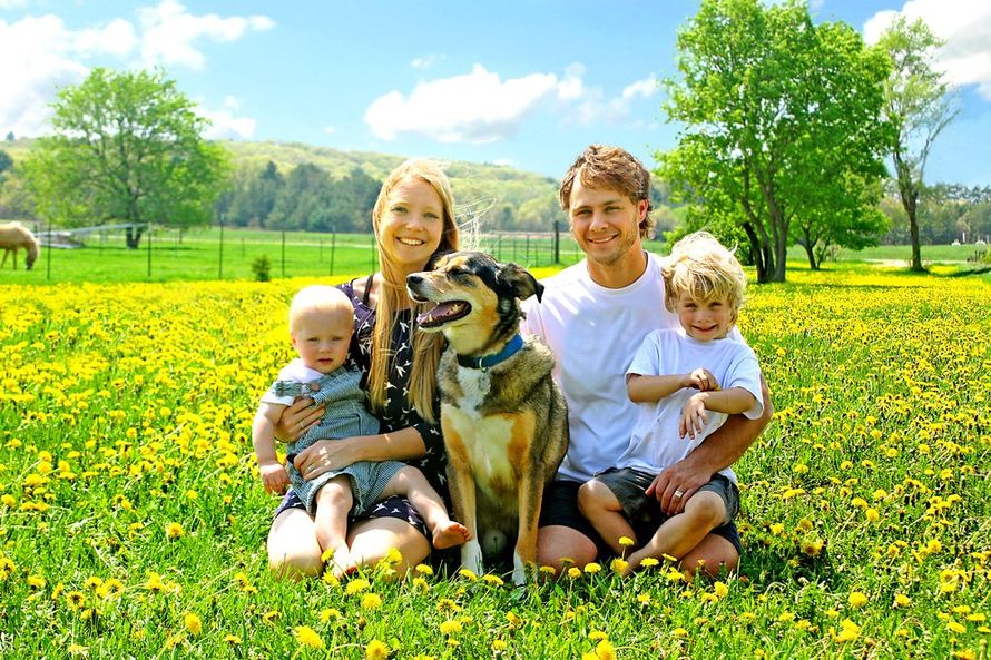 SmartGreen Pest and Mosquito Control Happy Family