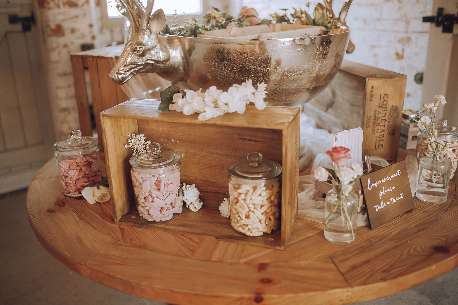 rustic, wedding, sweet, display, sweet cart