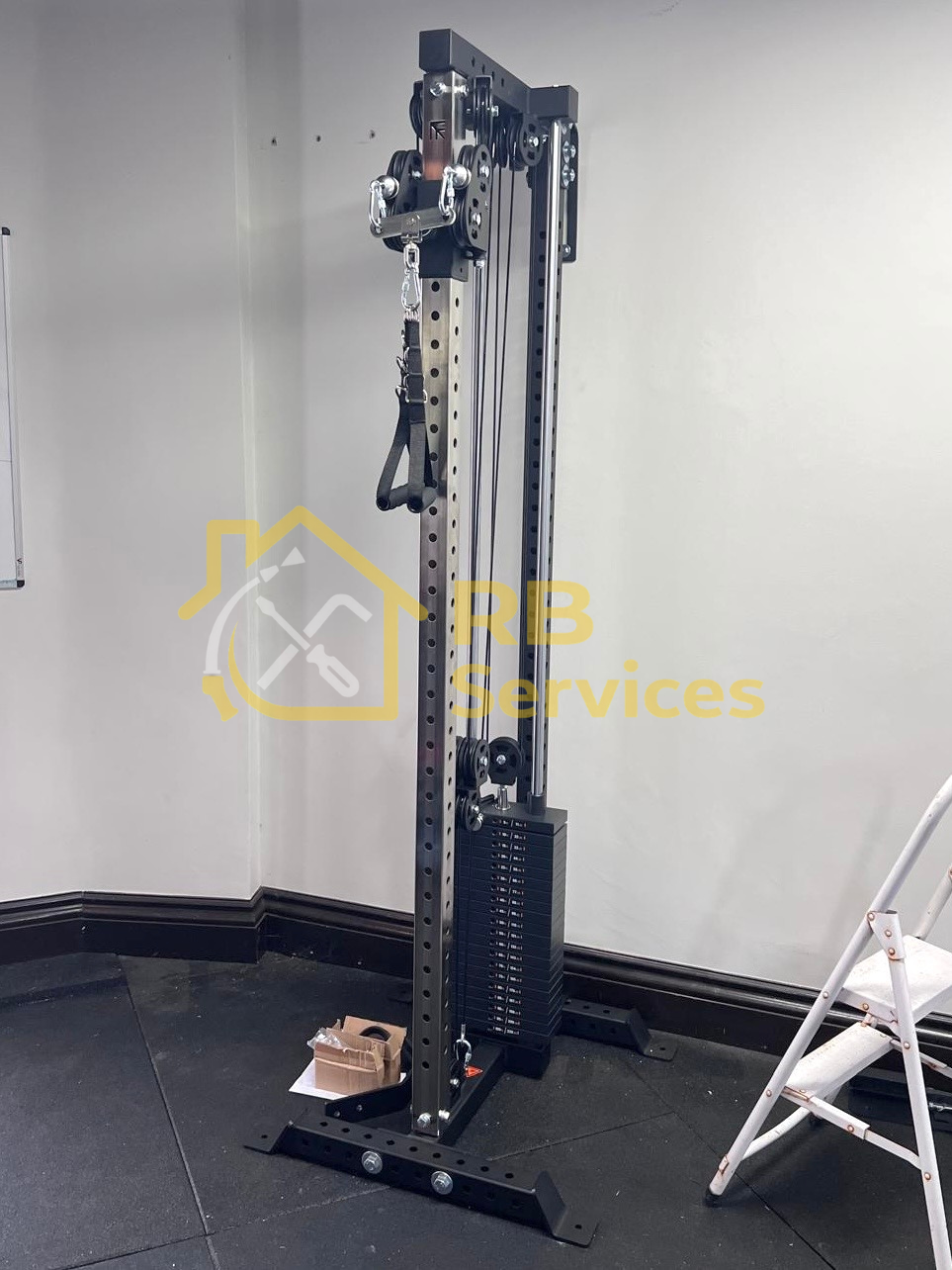 Cable machine - gym equipment assembly
