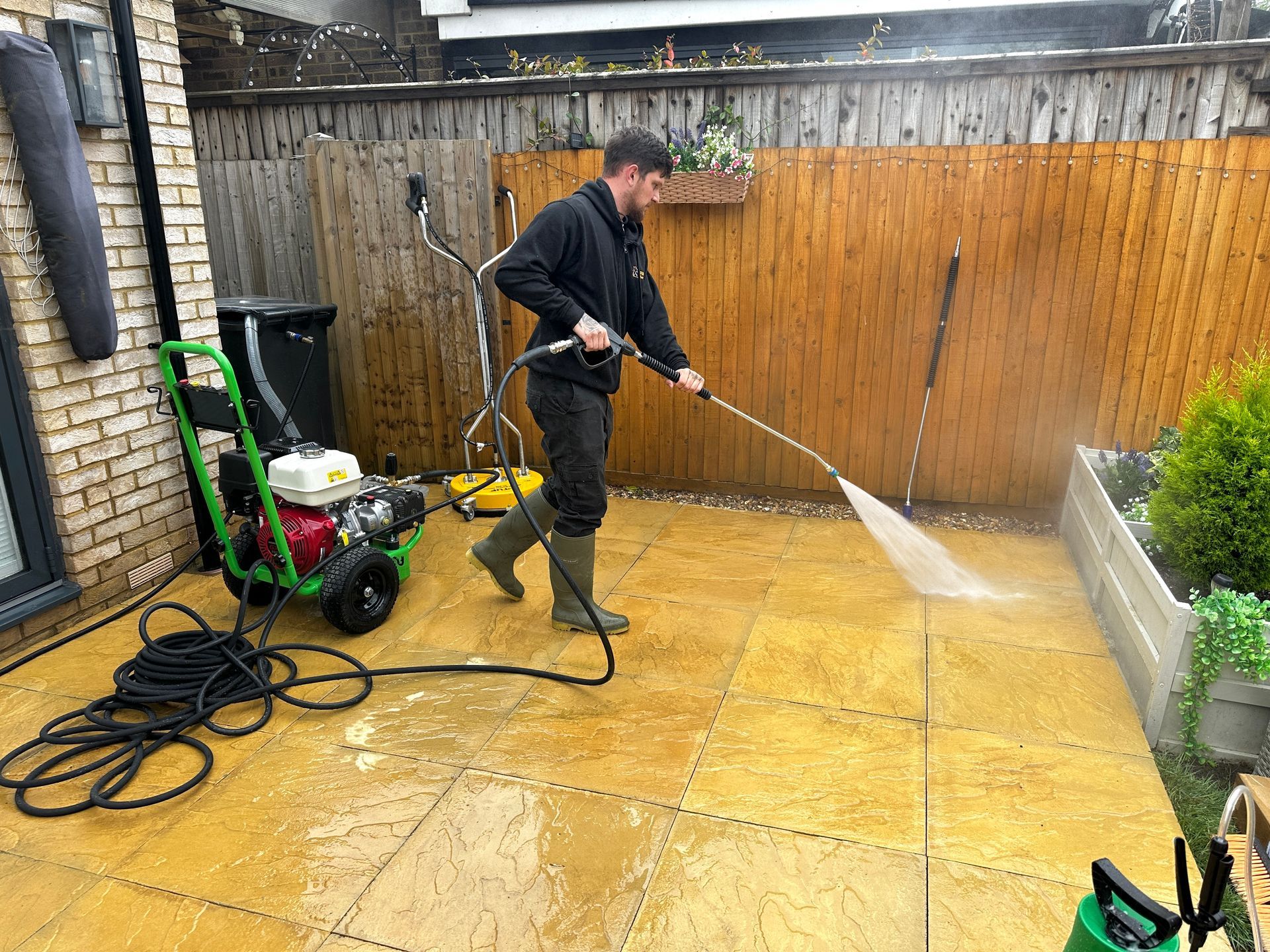 Pressure washing hertfordshire